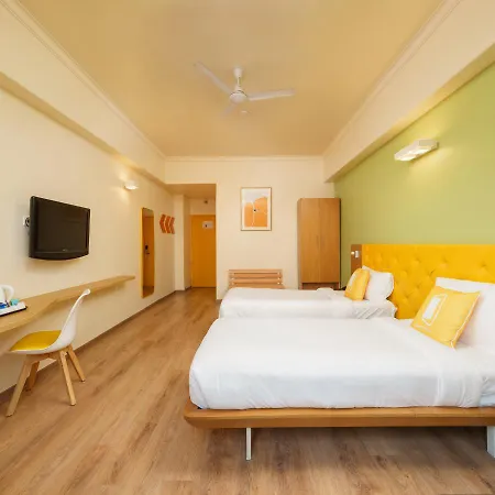 Bloom Hotel - Sector 62 Noida Exterior photo